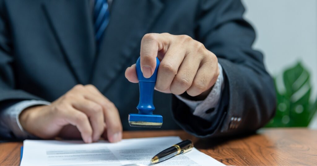 What are the Advantages of Working with an Immigration Agent